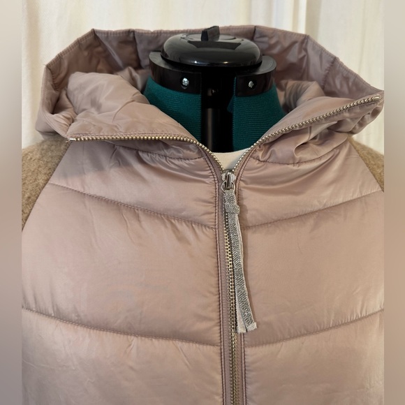 Women's Tan Hooded Wool and Polyester Blend Cropped Poncho Puffer Vest size M - Picture 3 of 16